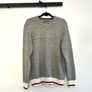 Simons Le 31 grey mens sweater in new condition medium